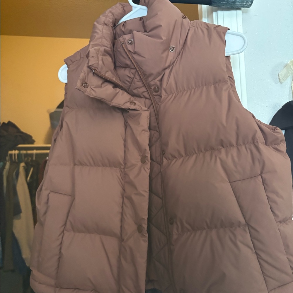 Lululemon wunder puff vest